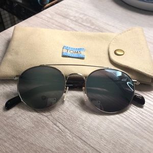 TOMS mirror sunglasses